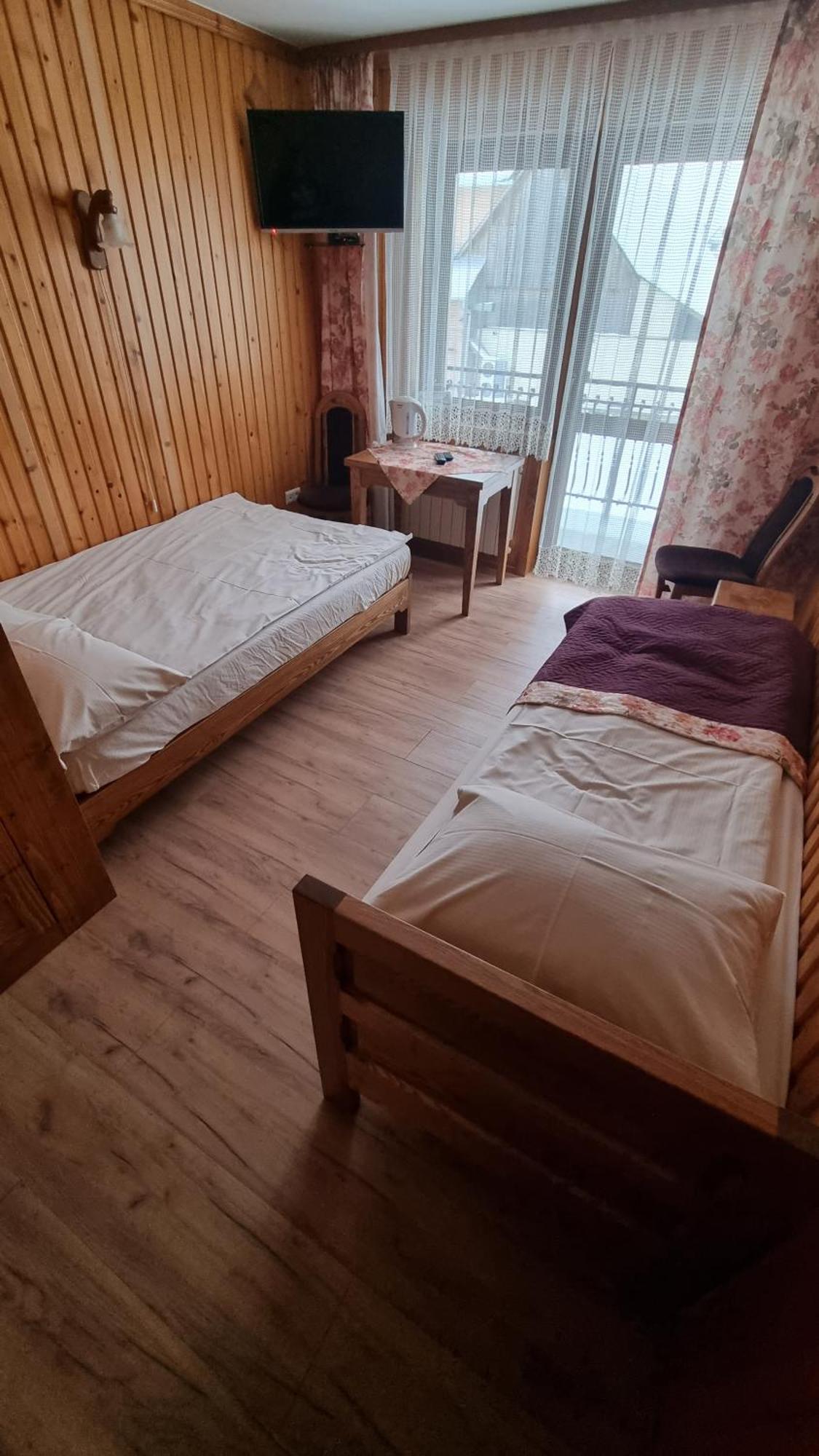 Dom Wypoczynkowy Jedrus Bialka Tatrzanska Rum bild